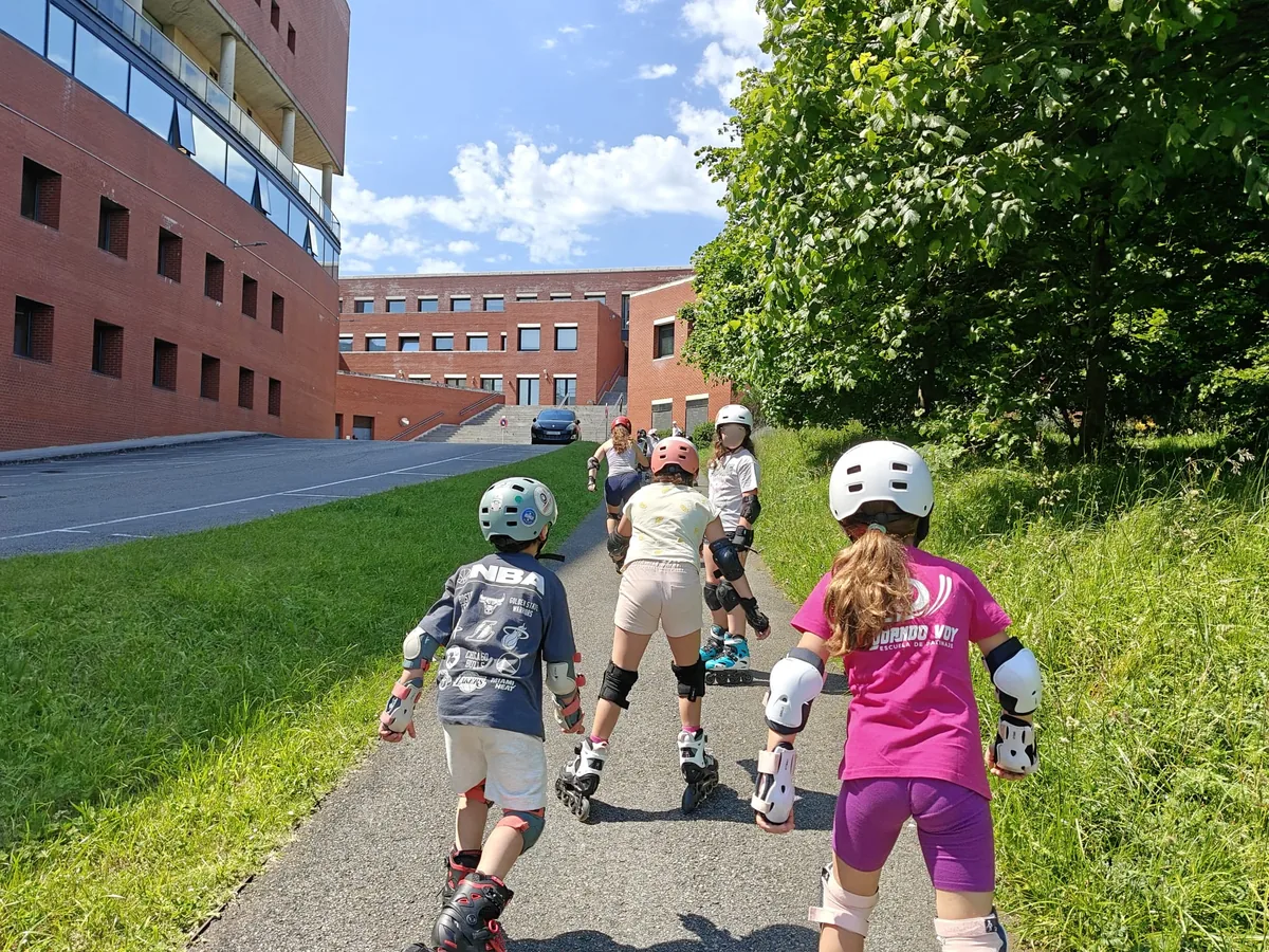 Campus de tecnificación de patinaje en línea en Santander - Rodando Voy